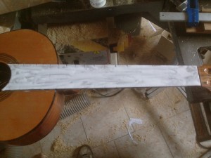 Incrustation aluminium guitare